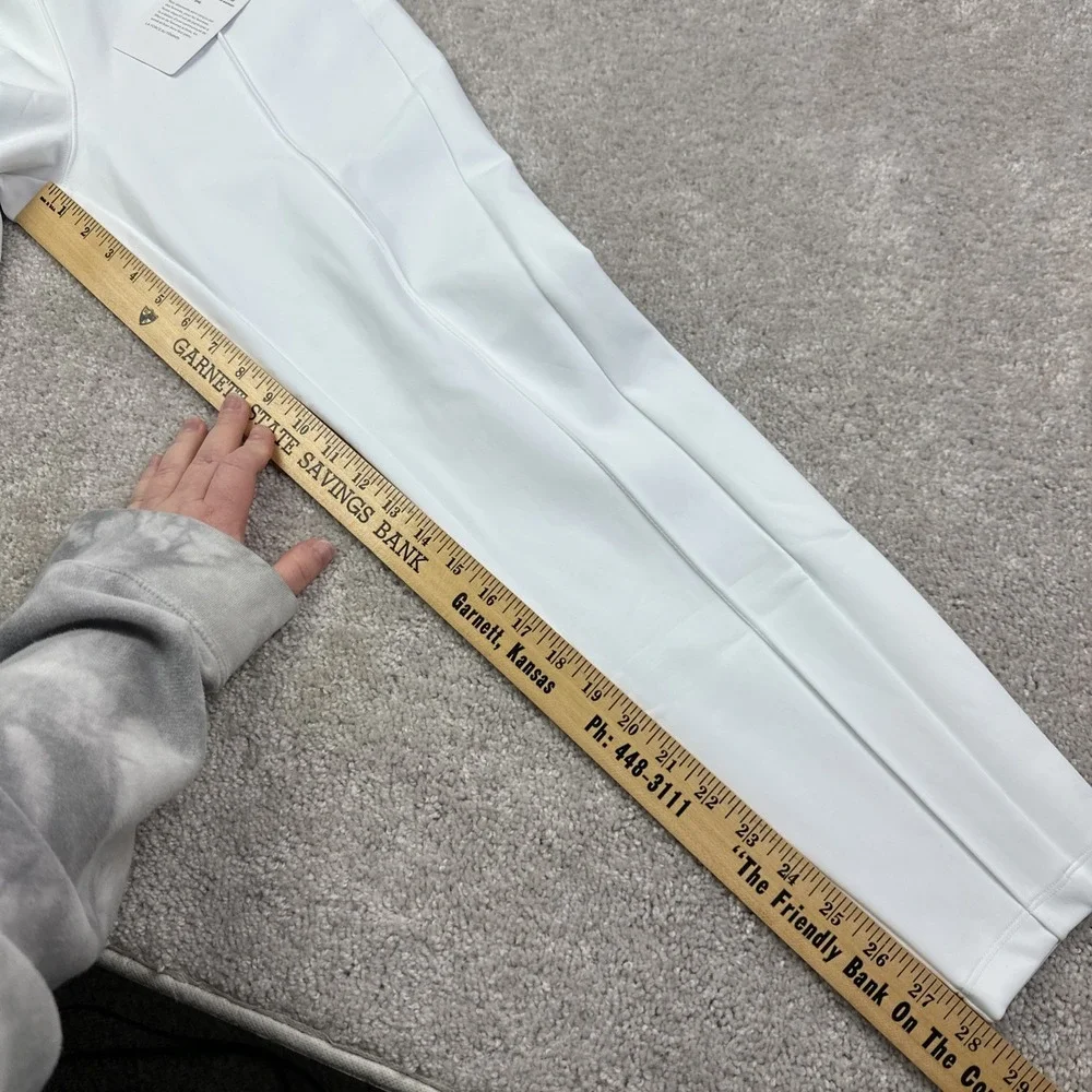 Athleta Glacier White Snow Skinny Pants‎ Size 12 Luxe Fabric Ski Pants